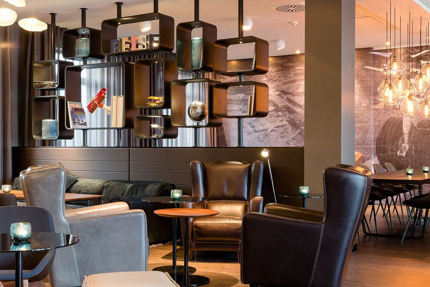 Motel One Frankfurt Airport Bar