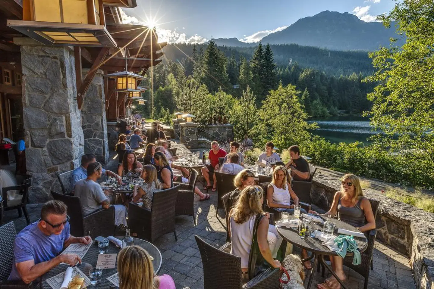 Nita Lake Lodge Terrasse