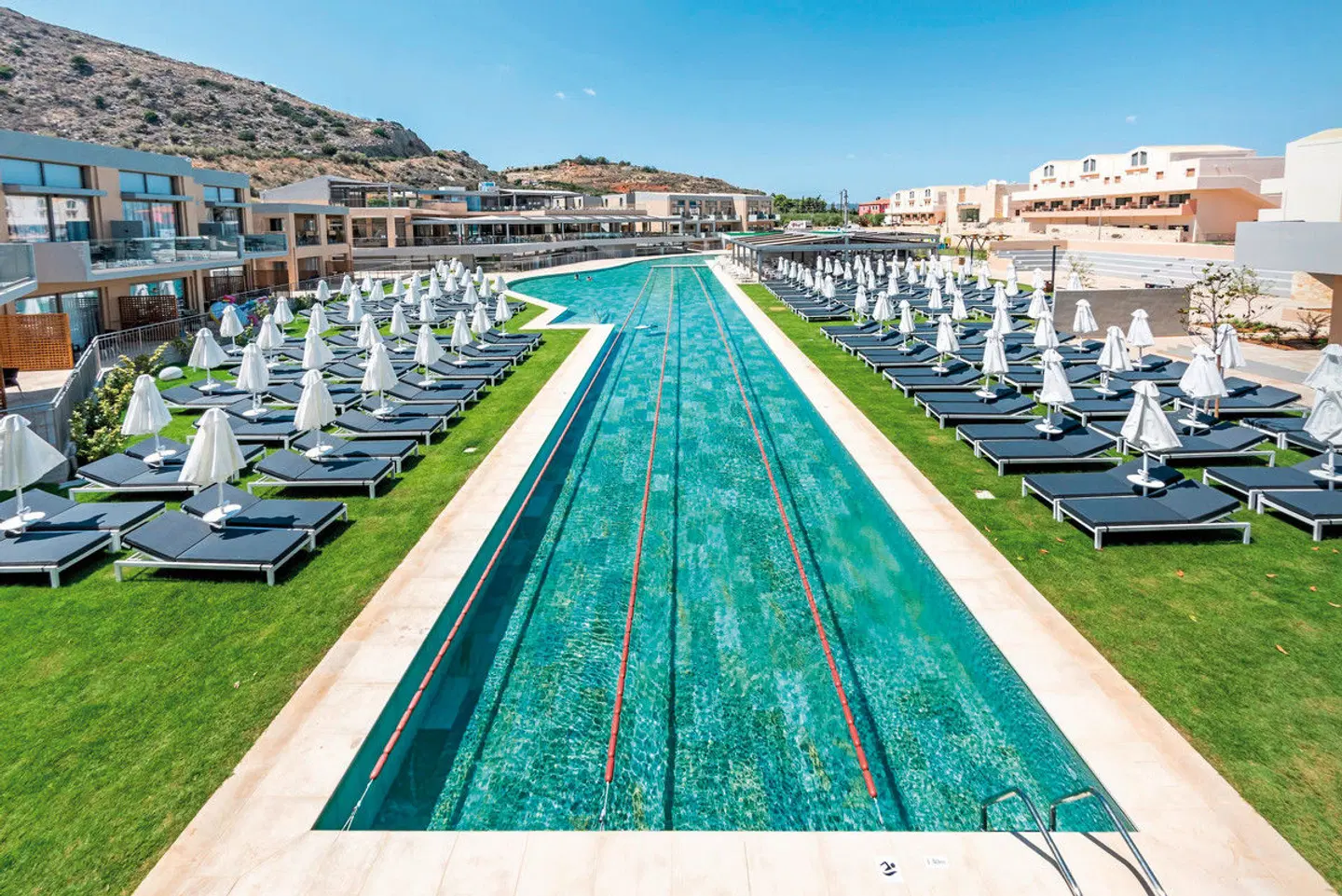 Kiani Beach Resort EXTERIOR