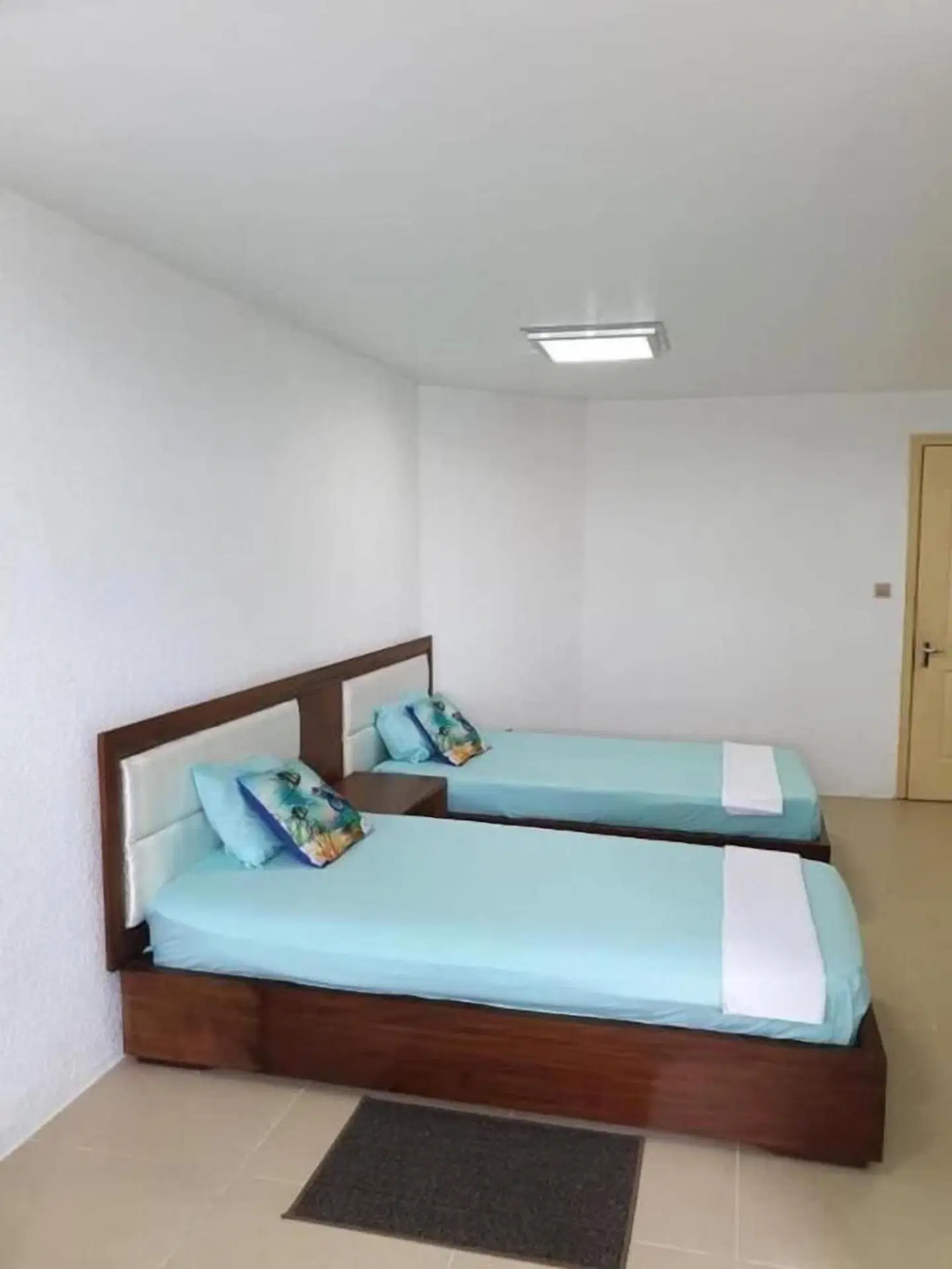 AdmiralMahe ROOM_EXAMPLE