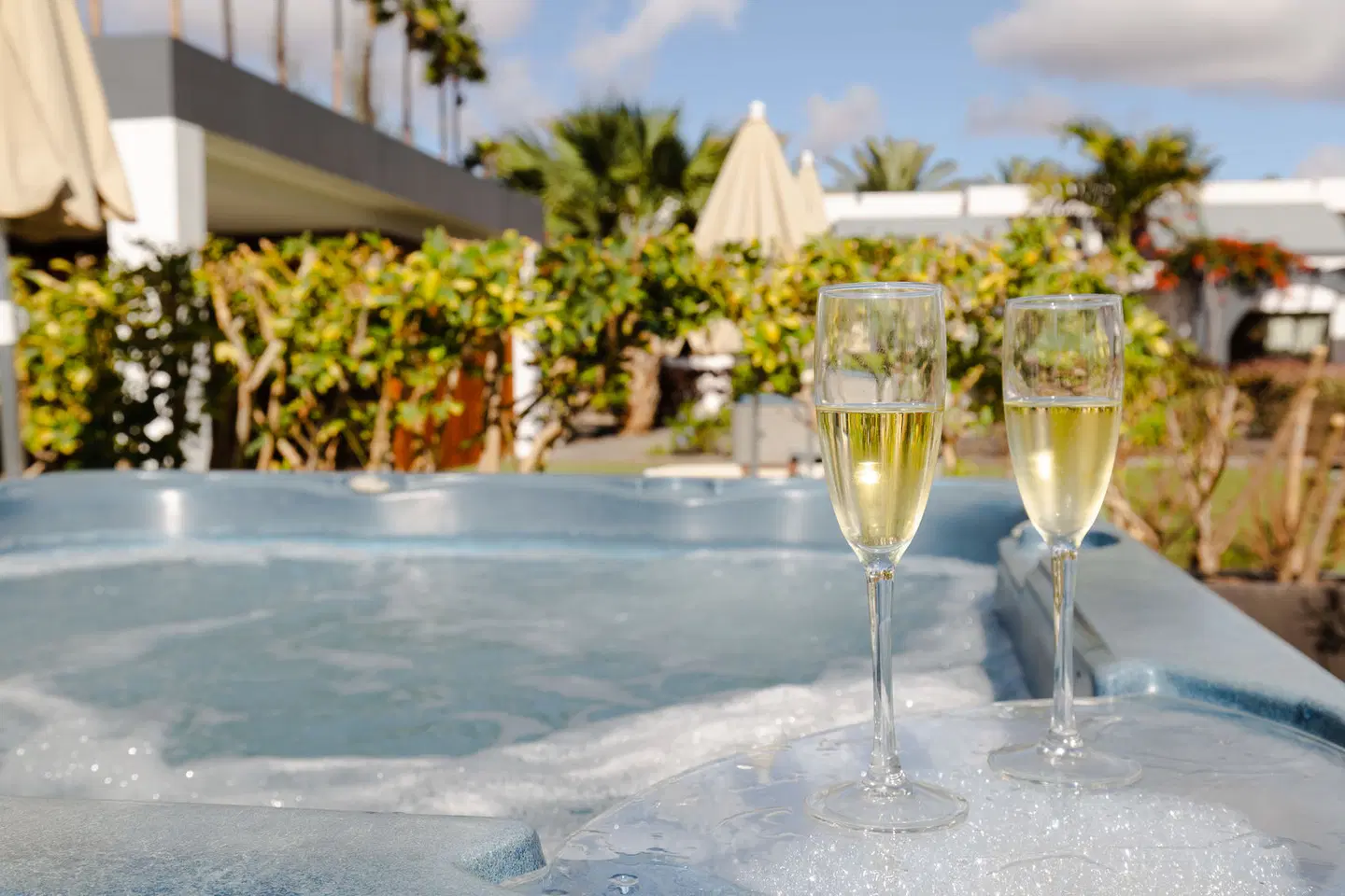 R2 Romantic Fantasia Dreams - Adults only EXTERIOR