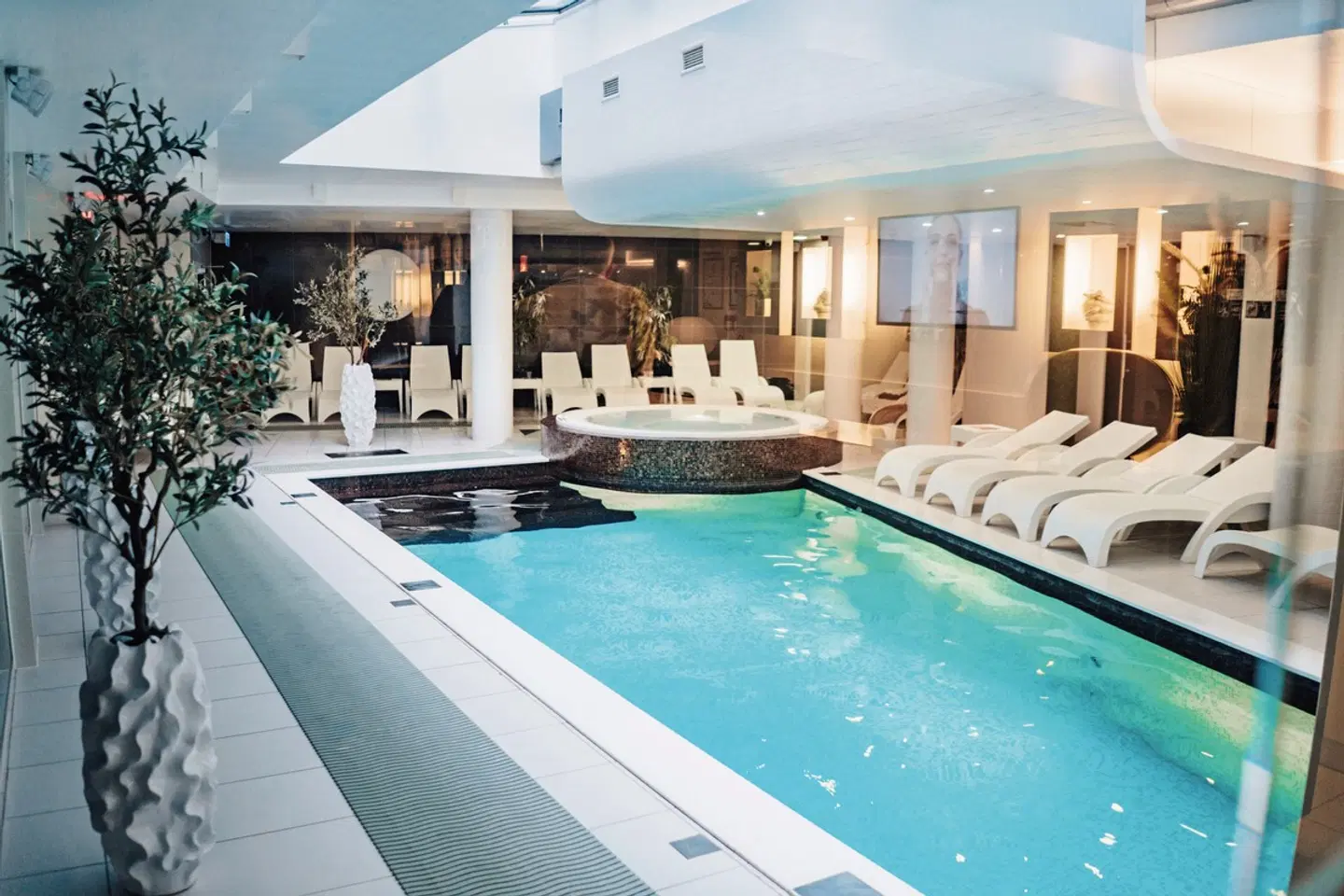 Wellton Centrum Hotel & Spa Hallenbad