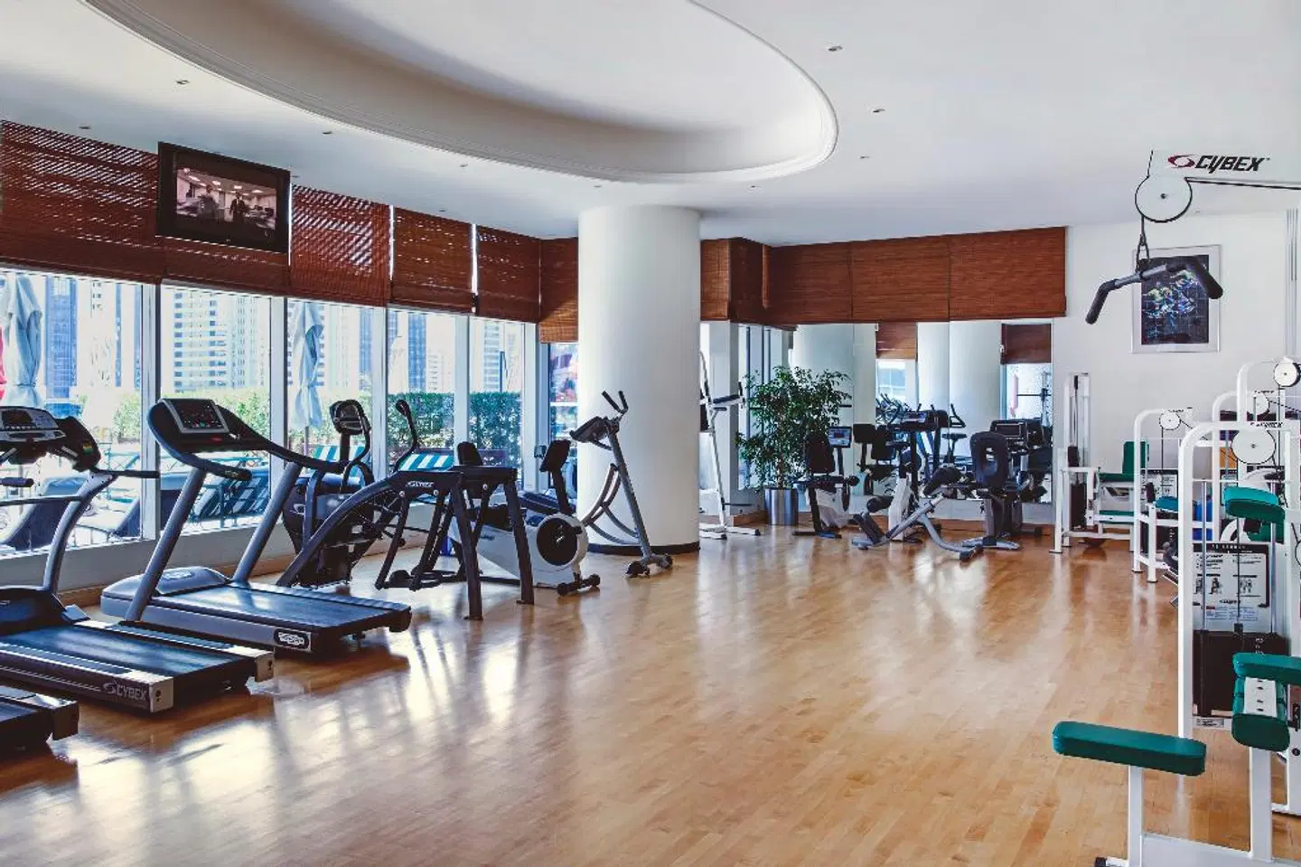 Corniche Hotel Abu Dhabi SPORTS_AND_LEISURE