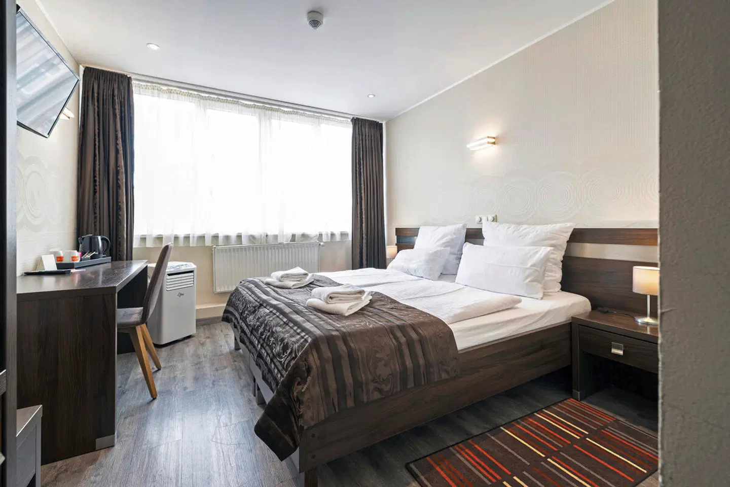 hotel home ROOM_EXAMPLE