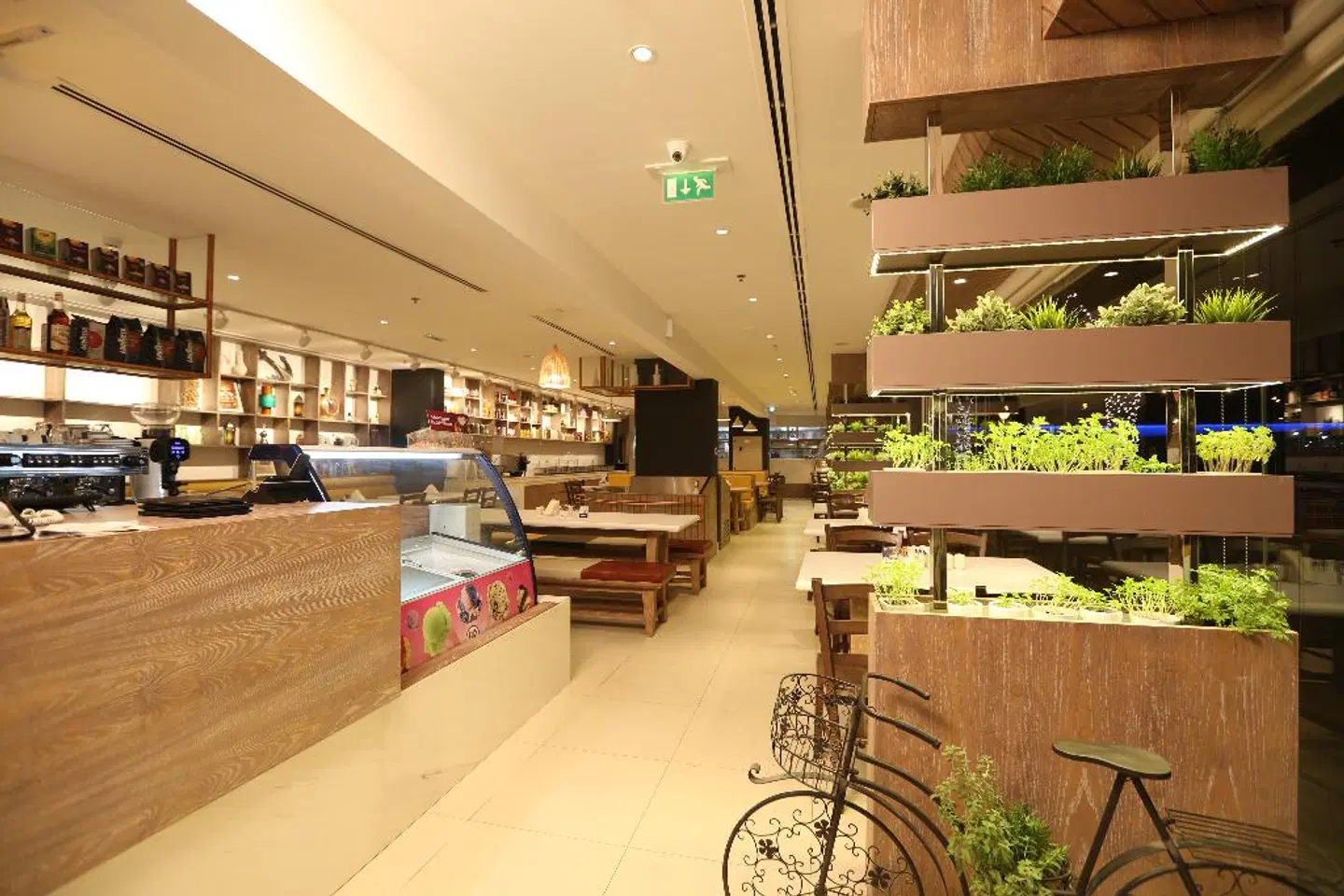 Pearl Marina Hotel Apartment Bar