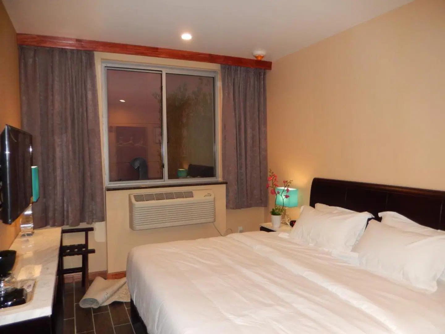Quality Inn near Sunset Park ROOM_EXAMPLE