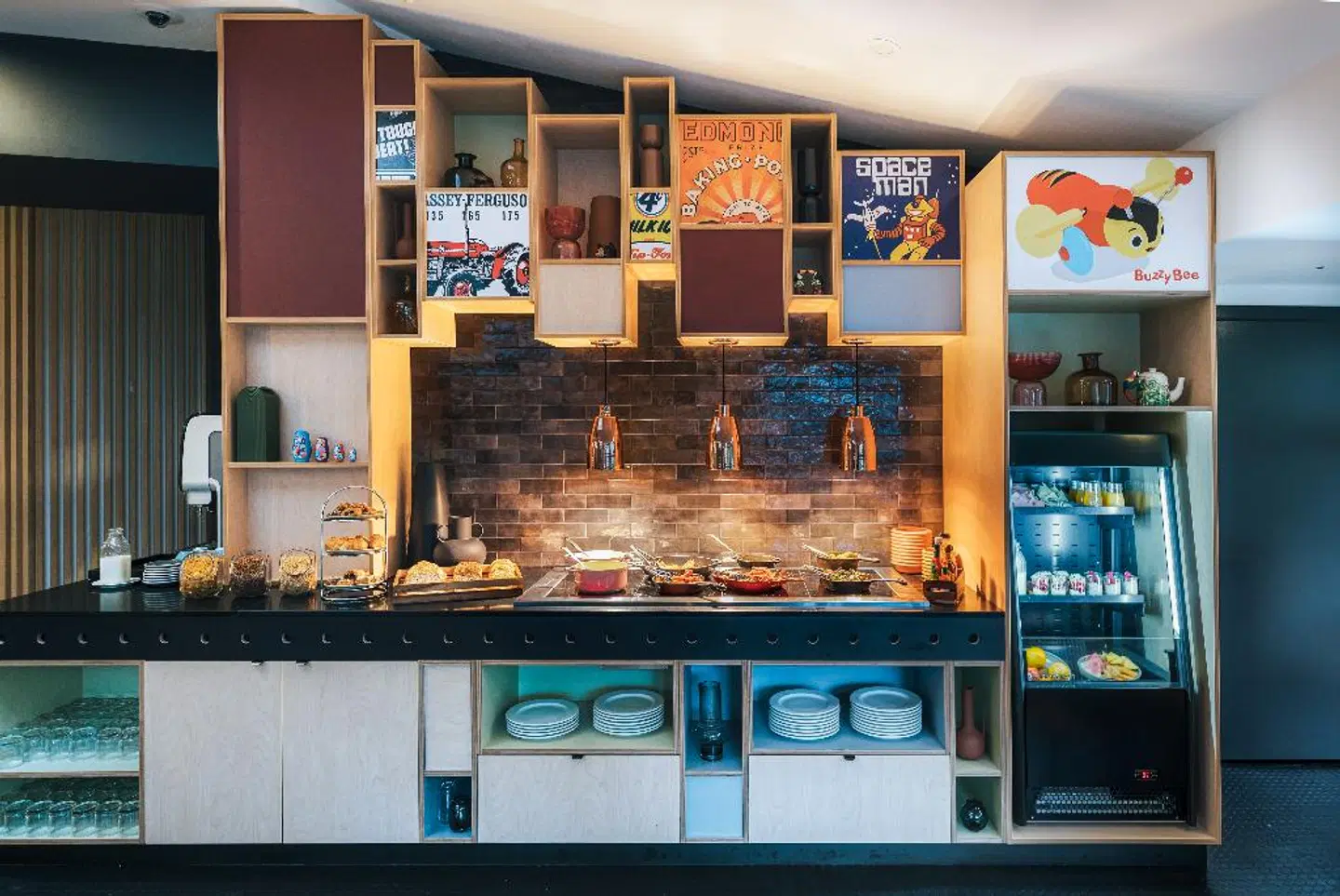 Atura Wellington Bar