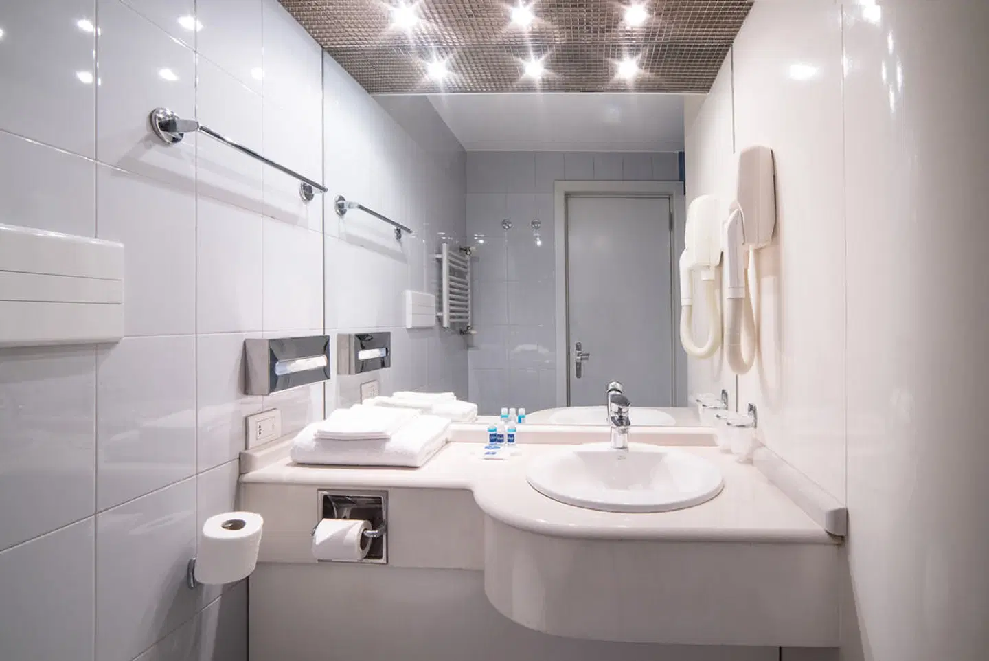 Idea Hotel Piacenza Badezimmer