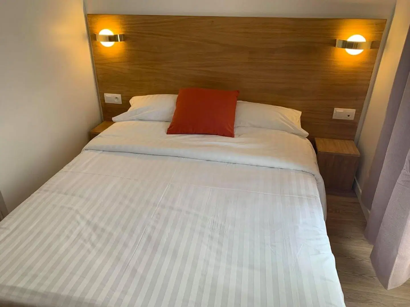 Hôtel Dupleixadiama ROOM_EXAMPLE