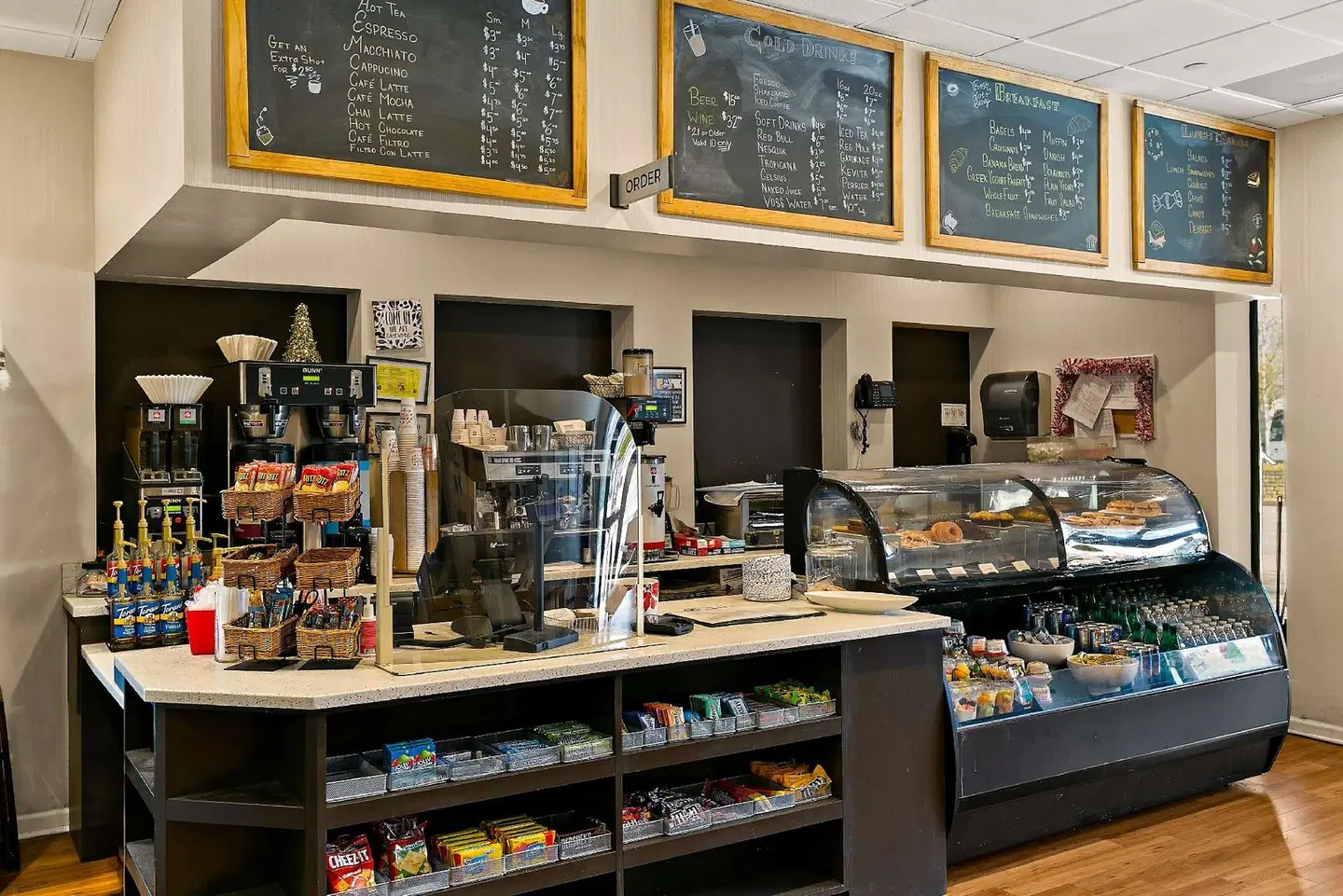 Royal Sonesta Harbor Court Baltimore Bar