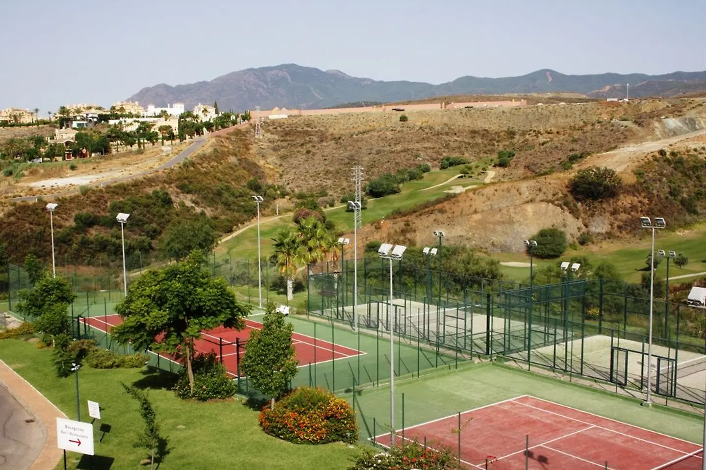 Colina del Paraiso SPORTS_AND_LEISURE
