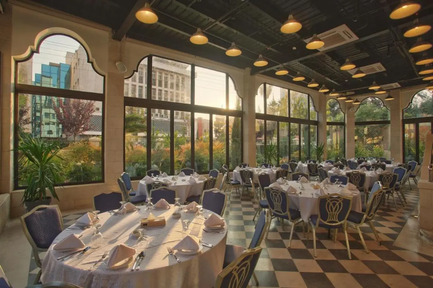 The House Boutique Suites Restaurant