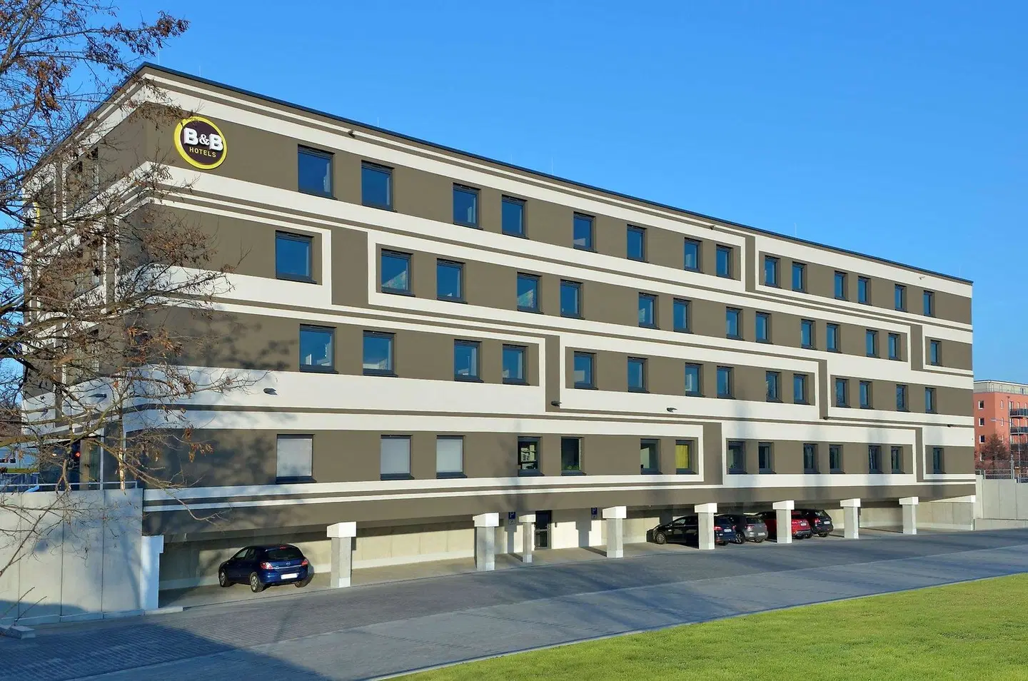 B&B Hotel Potsdam EXTERIOR