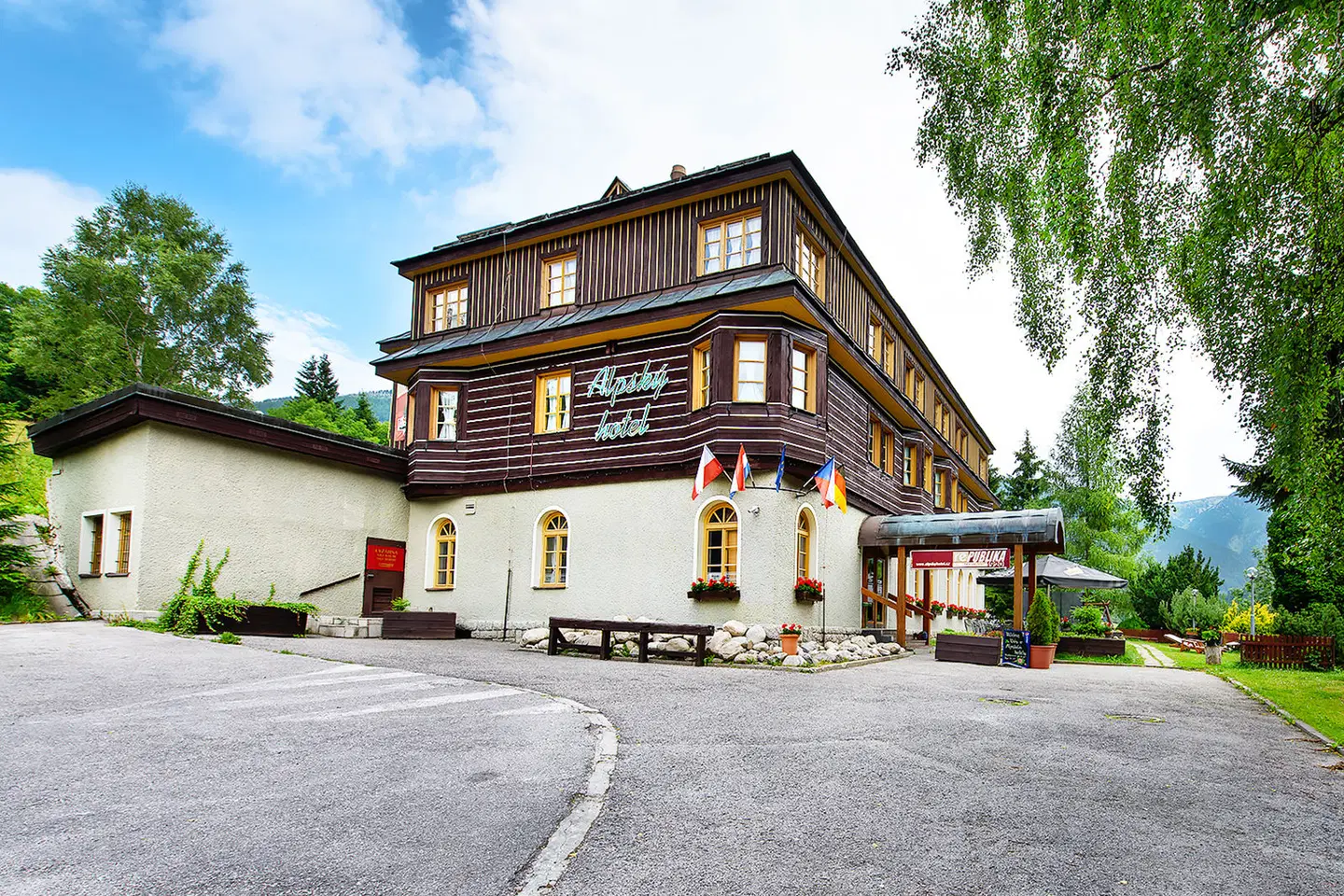 Alpský Hotel EXTERIOR