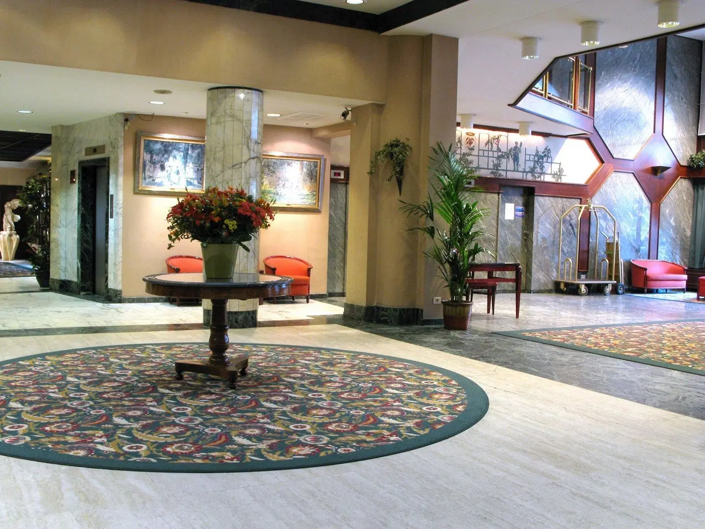 Bedford Hotel & Congress Centre LOUNGE_LOBBY
