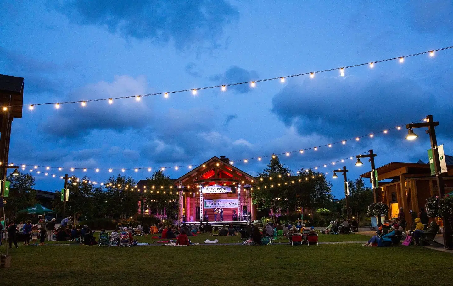 The Lodge at Spruce Peak EXTERIOR