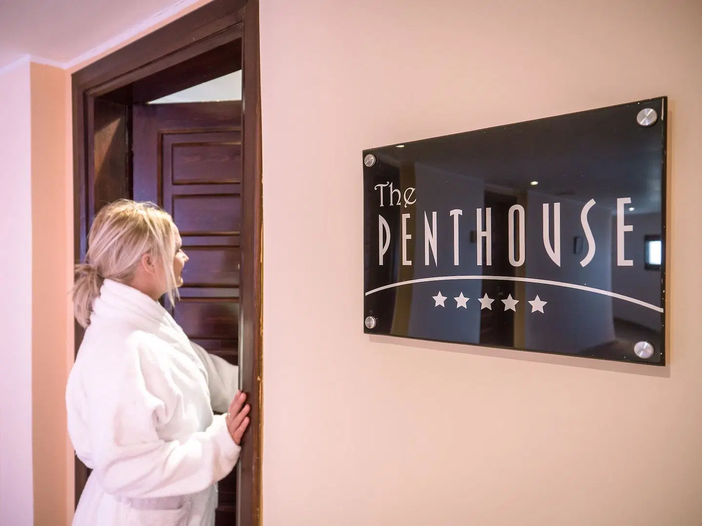 Fort Arabesque - The West Bay PEOPLE