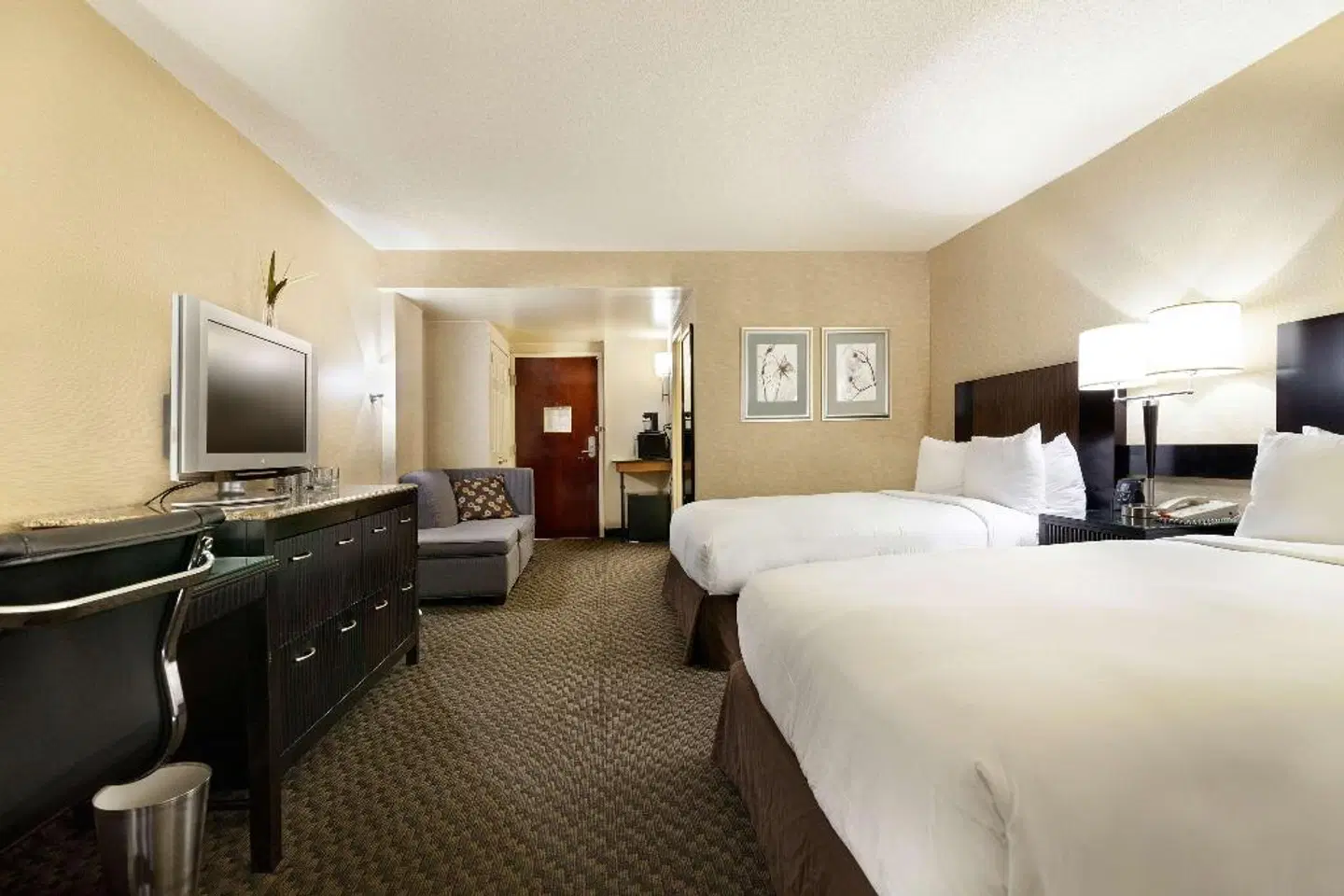 Radisson Hotel JFK Airport ROOM_EXAMPLE