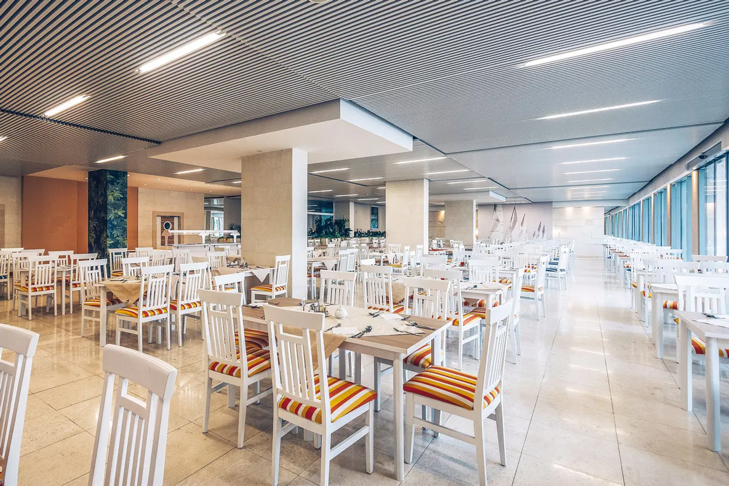 Carine Hotel Delfin Restaurant