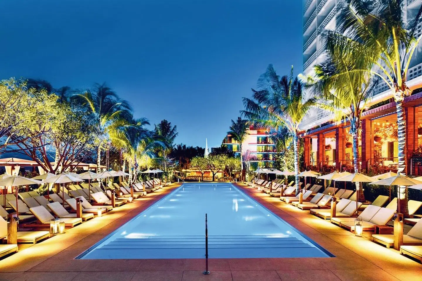 The Miami Beach EDITION OUTDOOR_POOL