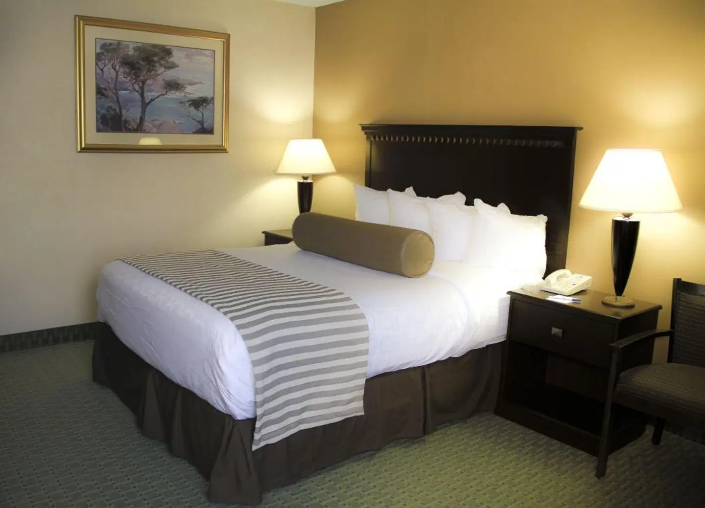 Ramada by Wyndham East Syracuse Carrier Circle ROOM_EXAMPLE