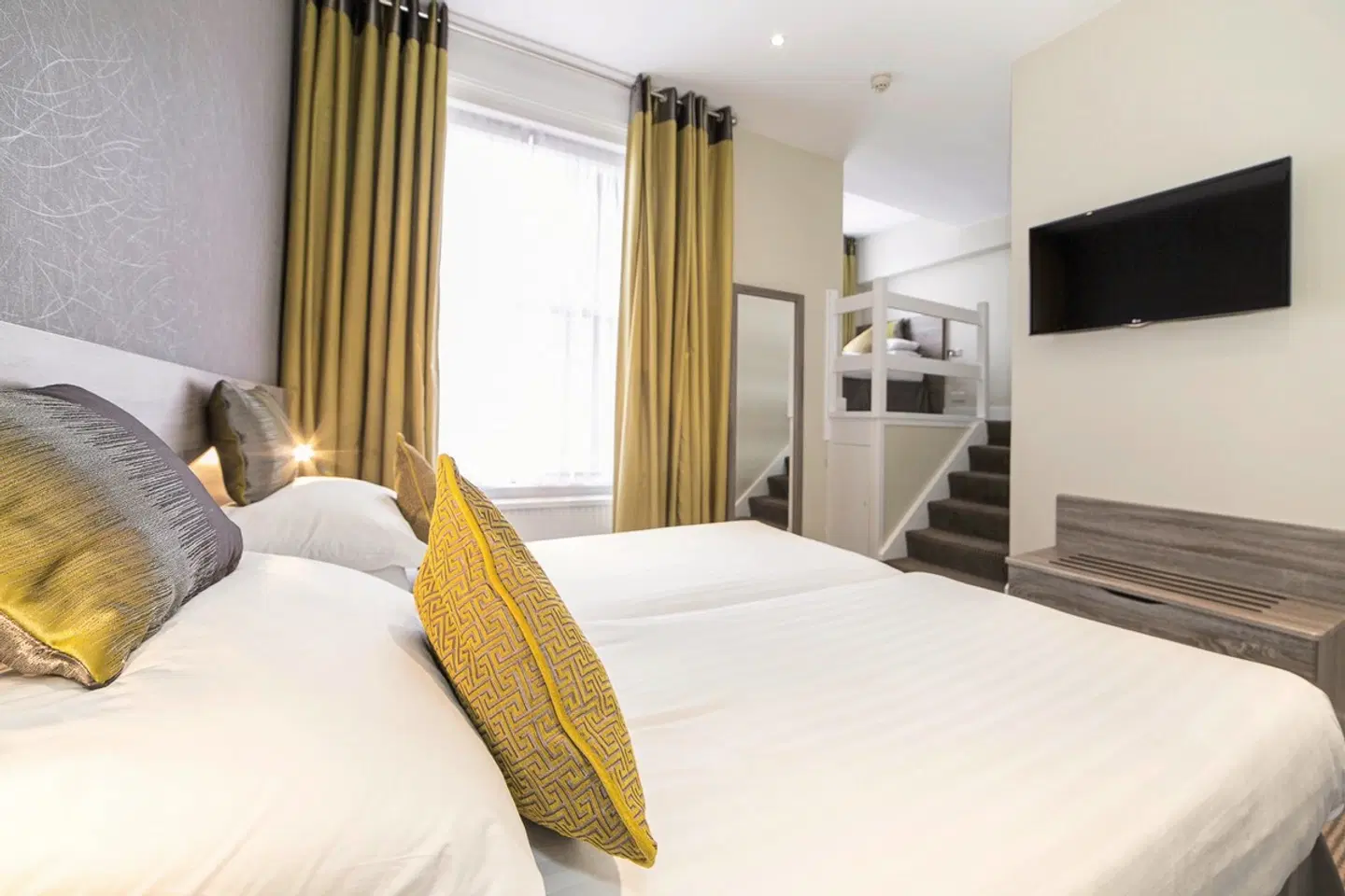 Phoenix Hotel ROOM_EXAMPLE