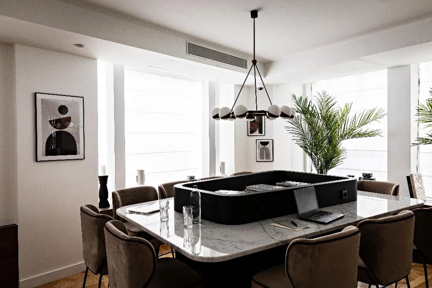 Holiday Inn Paris Elysées ROOM_EXAMPLE