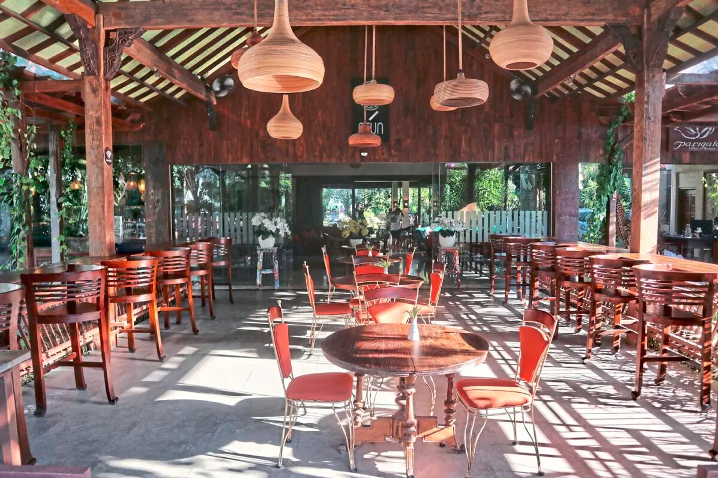 Parigata Villas Resort Restaurant