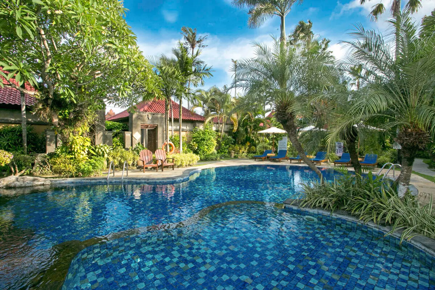 Parigata Villas Resort OUTDOOR_POOL
