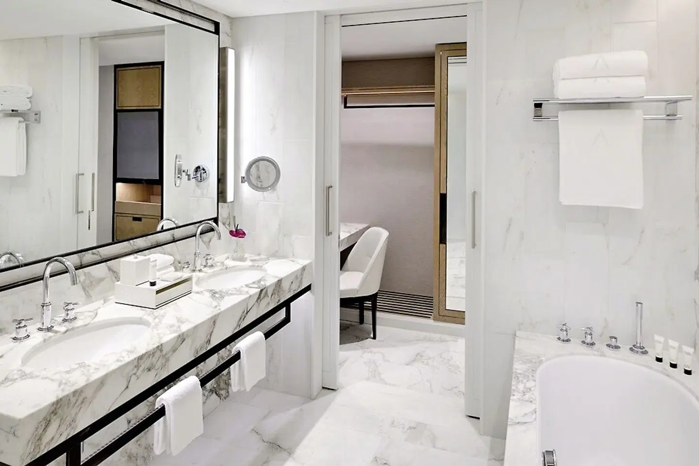 Address Downtown Badezimmer