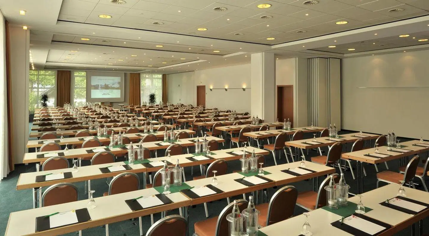 Court Hotel Konferenz