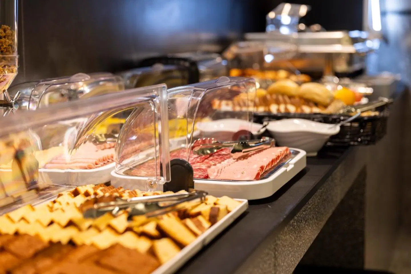 The Londoner Hotel St. Julians Restaurant