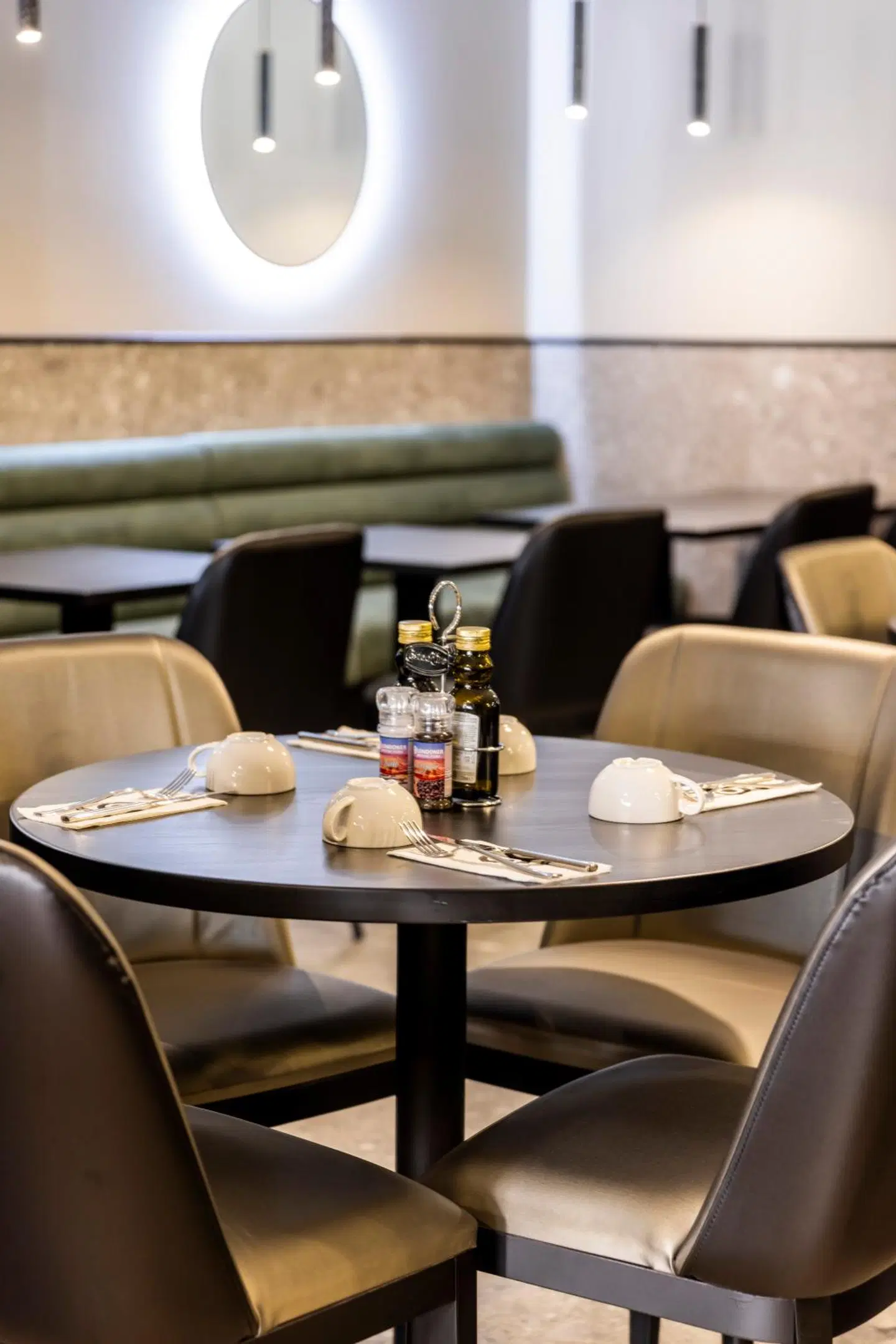 The Londoner Hotel St. Julians LOUNGE_LOBBY