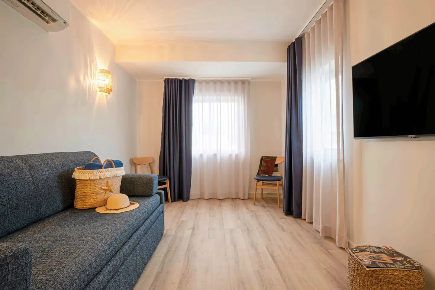 Aqualuz Lagos by Editory ROOM_EXAMPLE