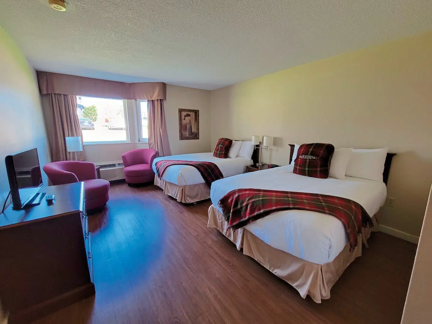 The Inverary Resort ROOM_EXAMPLE