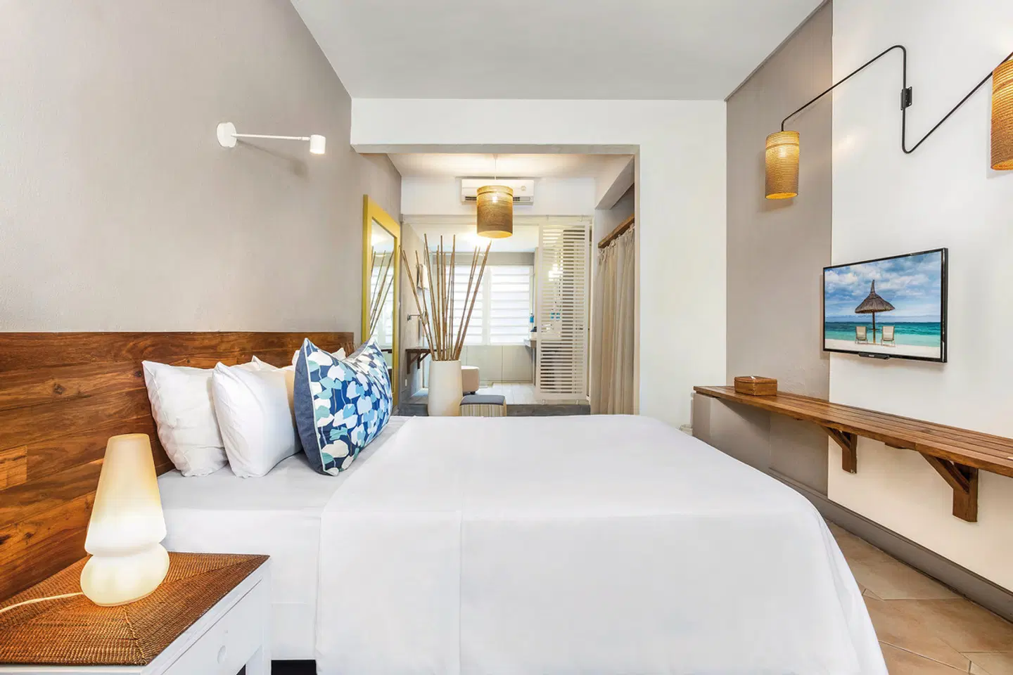 Friday Attitude ROOM_EXAMPLE