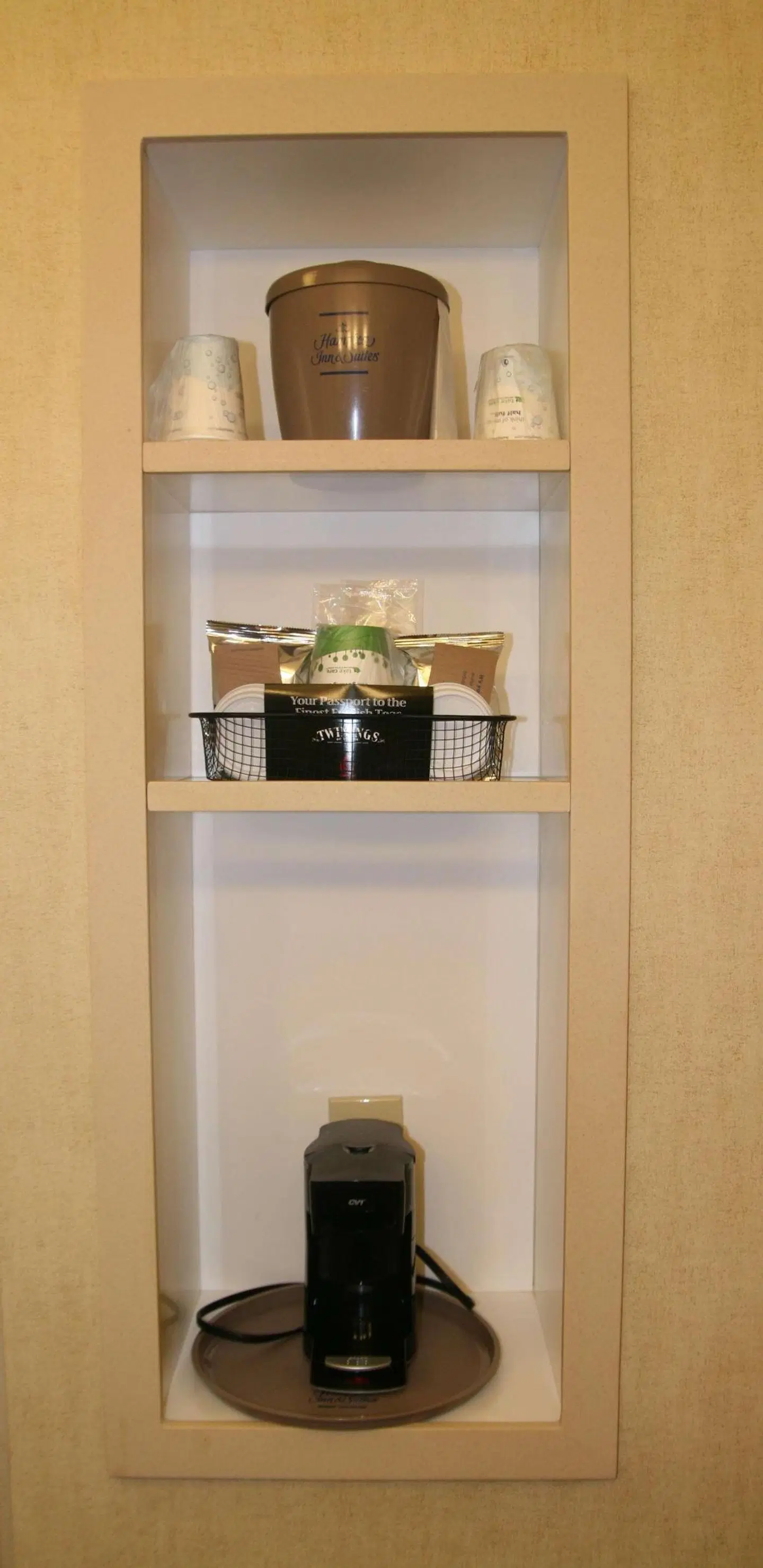 Hampton Inn & Suites Barstow ROOM_EXAMPLE