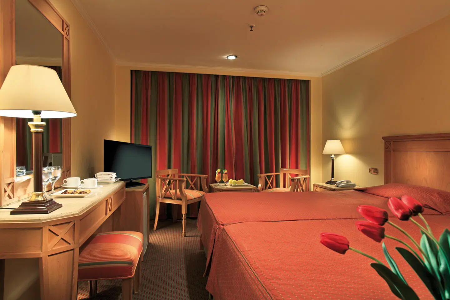 Klassische Nilkreuzfahrt mit Iberotel Crown Emperor ROOM_EXAMPLE