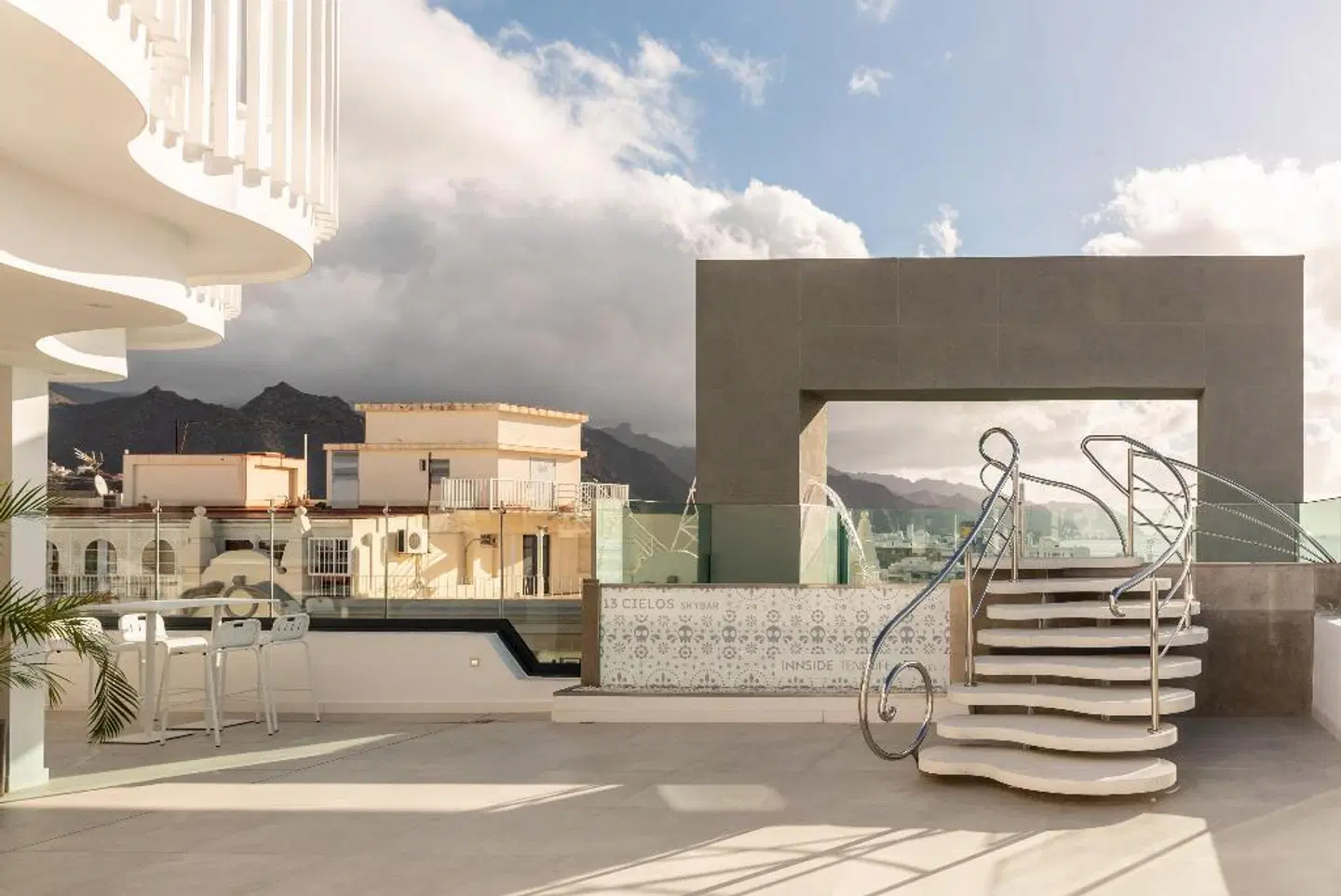 INNSiDE Tenerife Santa Cruz Terrasse