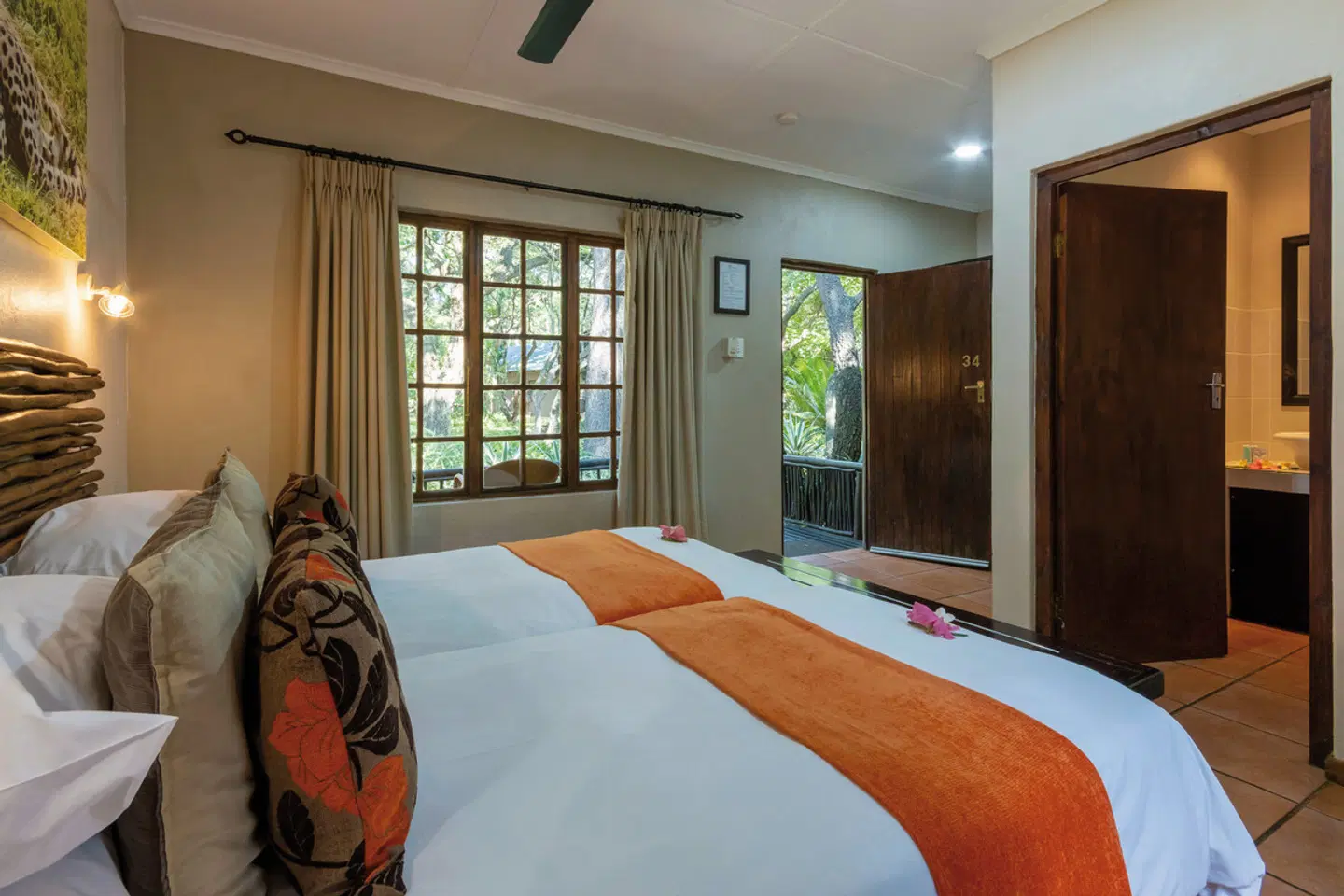 Emdoneni Lodge ROOM_EXAMPLE