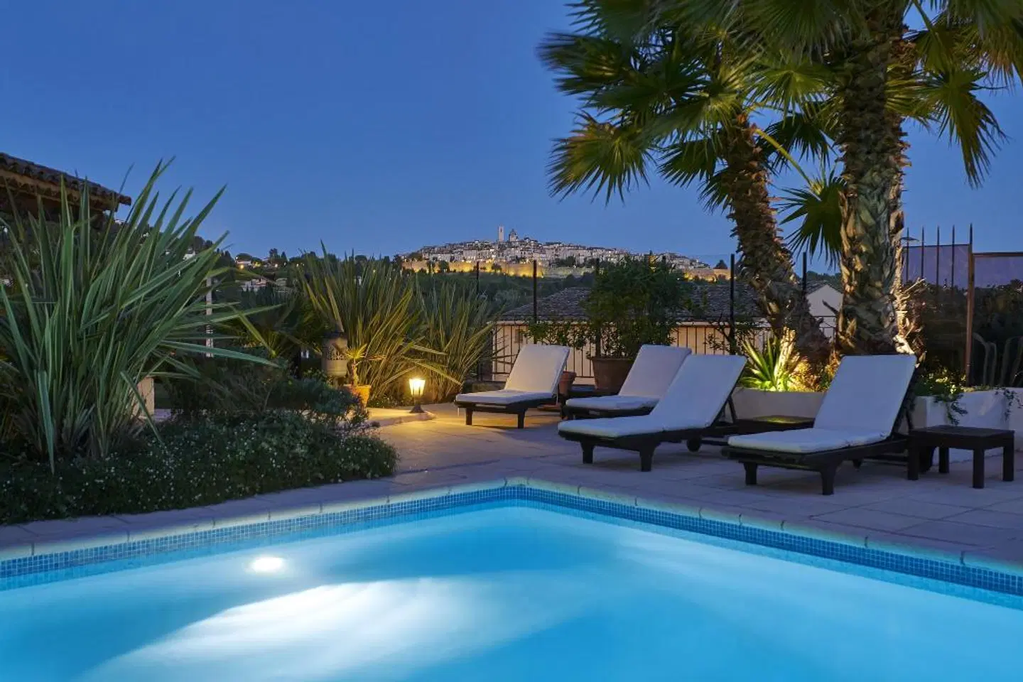 La Grande Bastide OUTDOOR_POOL