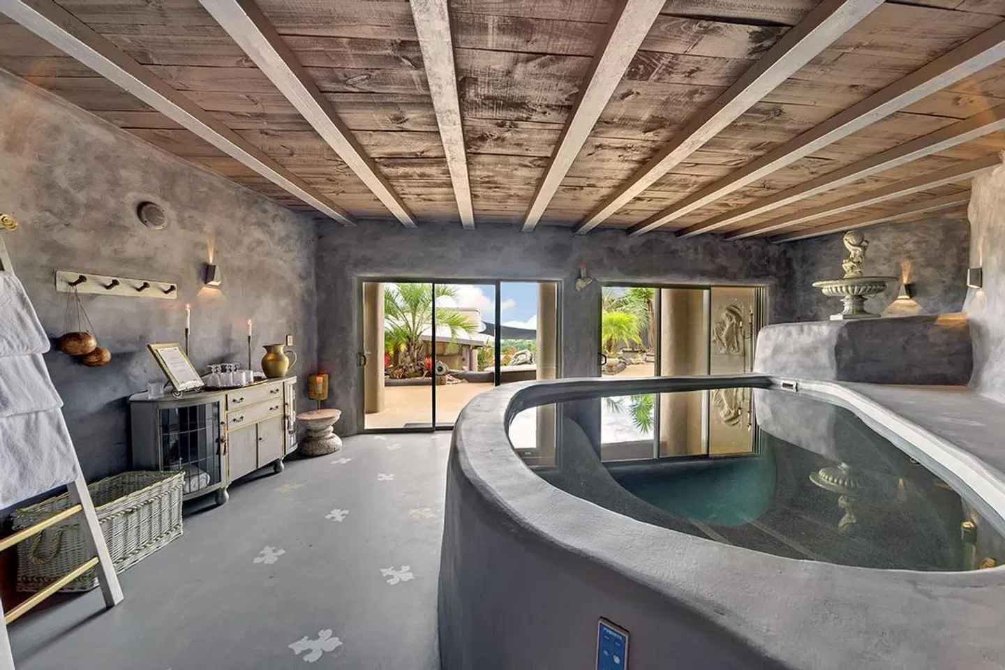 Delamore Lodge Hallenbad