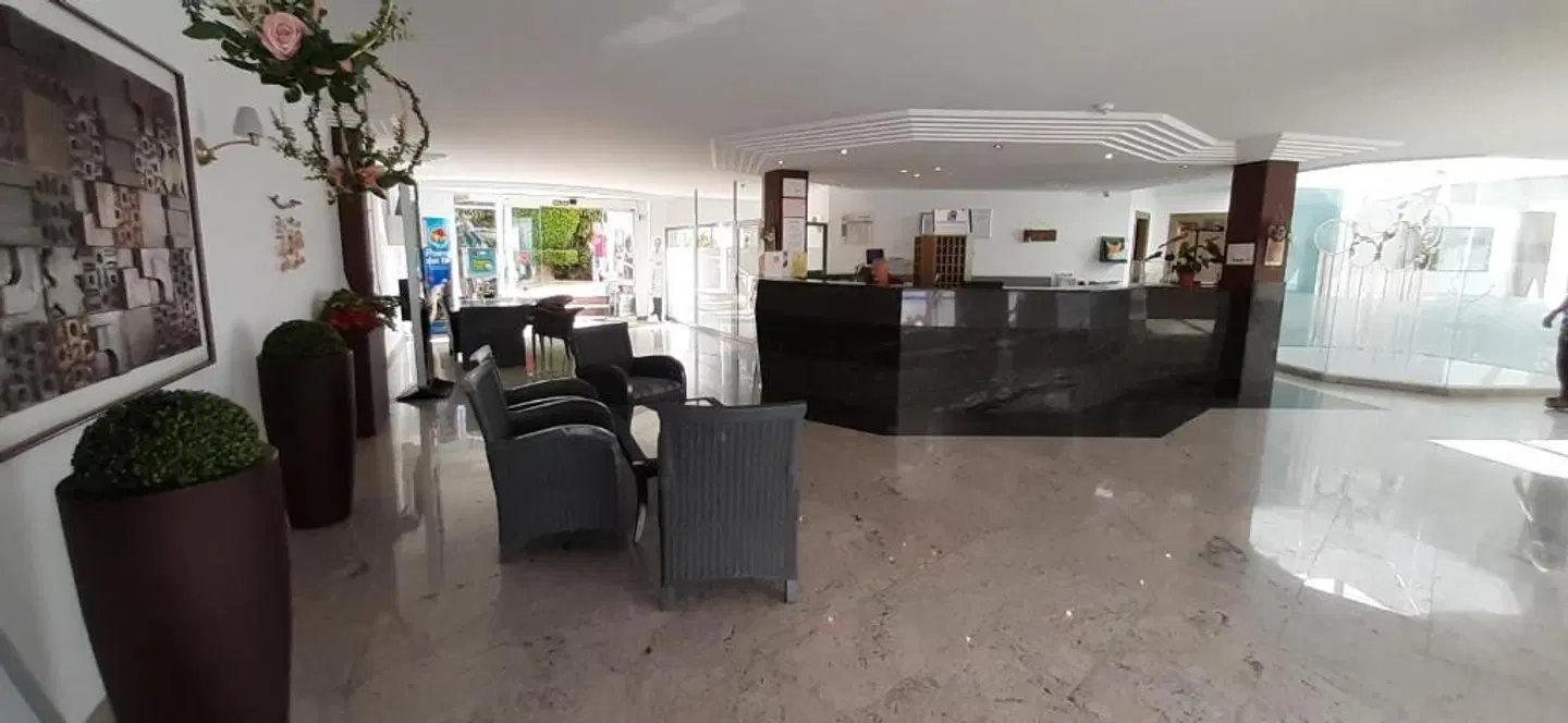 Turbo Club LOUNGE_LOBBY