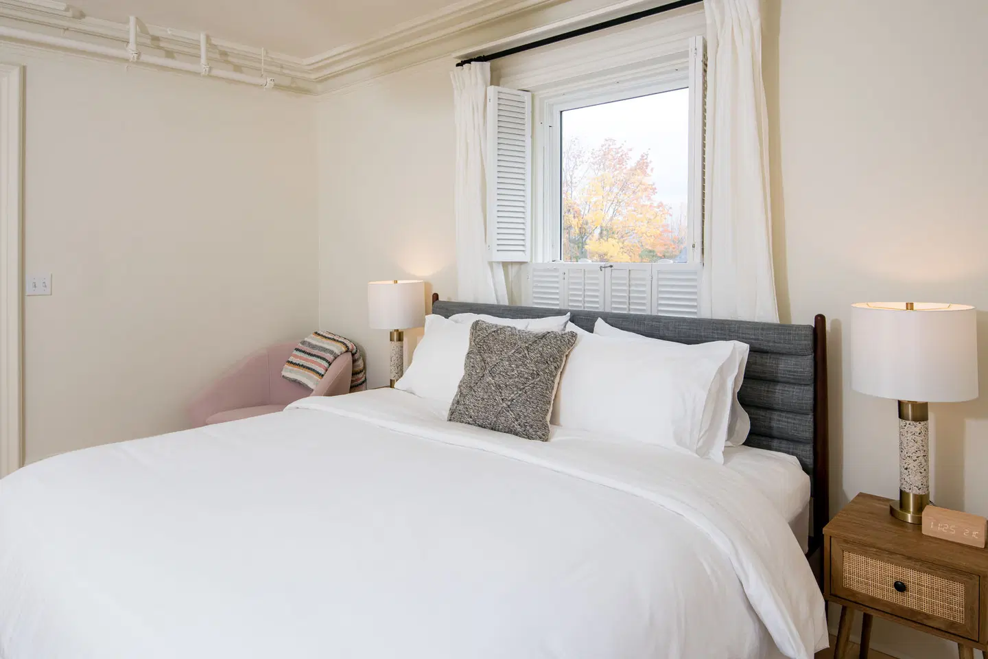 The August House ROOM_EXAMPLE