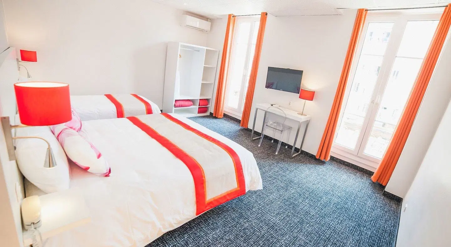 Amaryllis ROOM_EXAMPLE