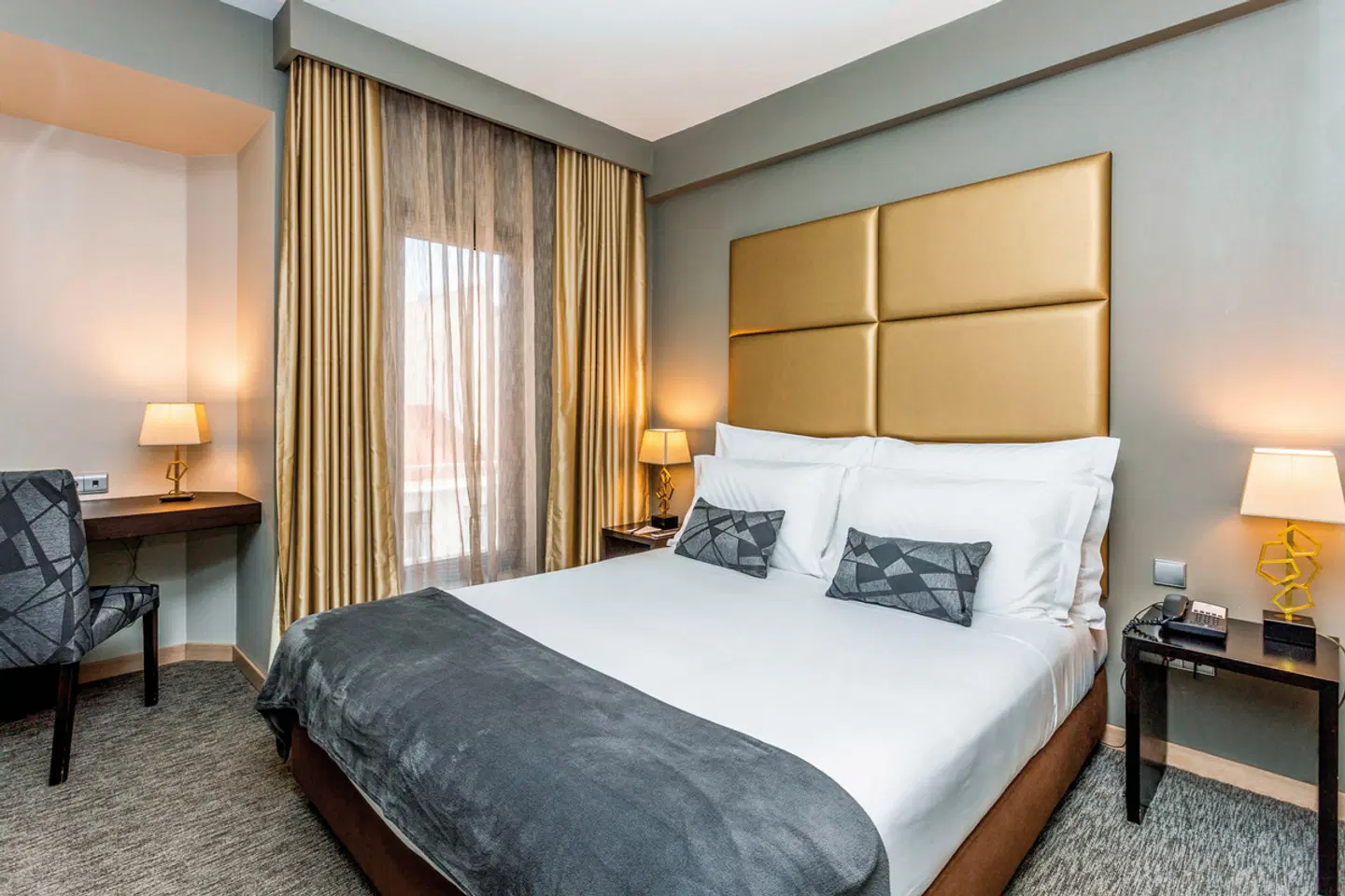 Czar Lisbon Hotel ROOM_EXAMPLE