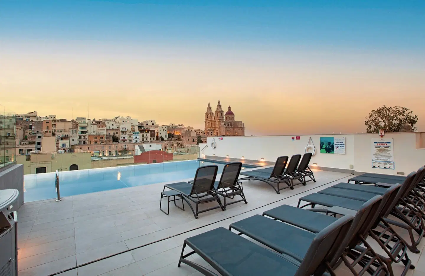 Pergola Hotel & Spa OUTDOOR_POOL