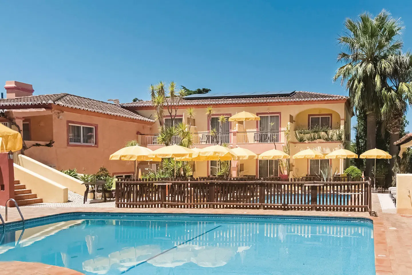 Costa d'Oiro Ambiance Village OUTDOOR_POOL