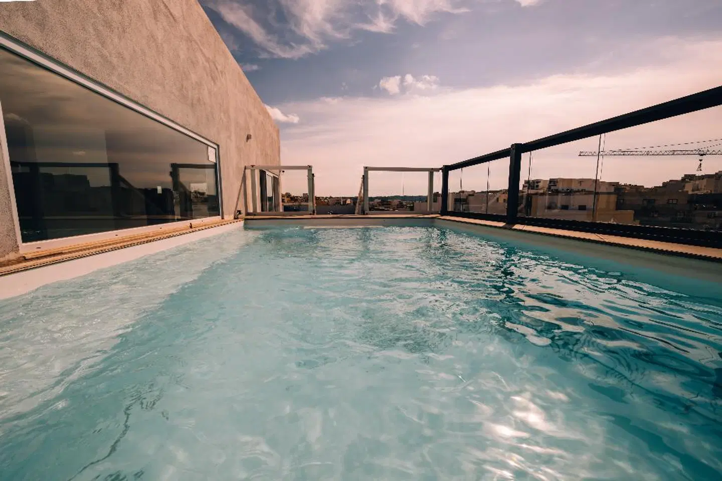 Primera OUTDOOR_POOL