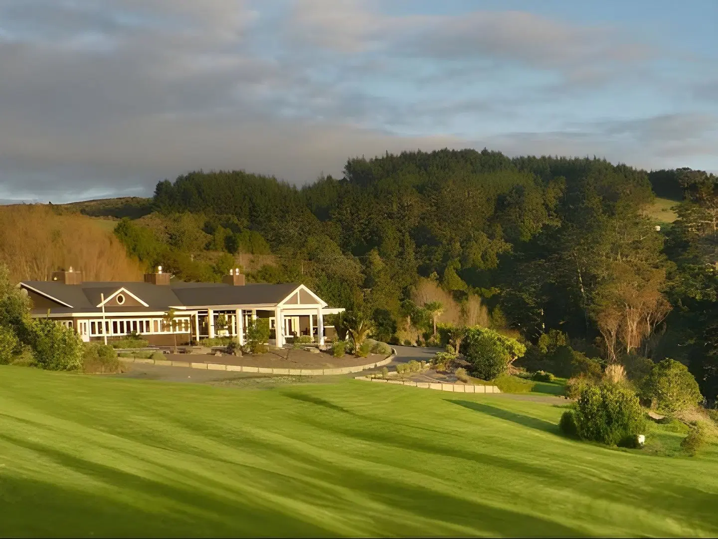 Woodhouse Mountain Lodge SPORTS_AND_LEISURE